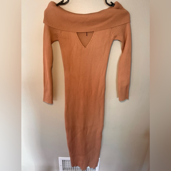 [ASTR the Label] Cutout Off the Shoulder Long Sleeve Midi Sweater Dress - Picture 4 of 9